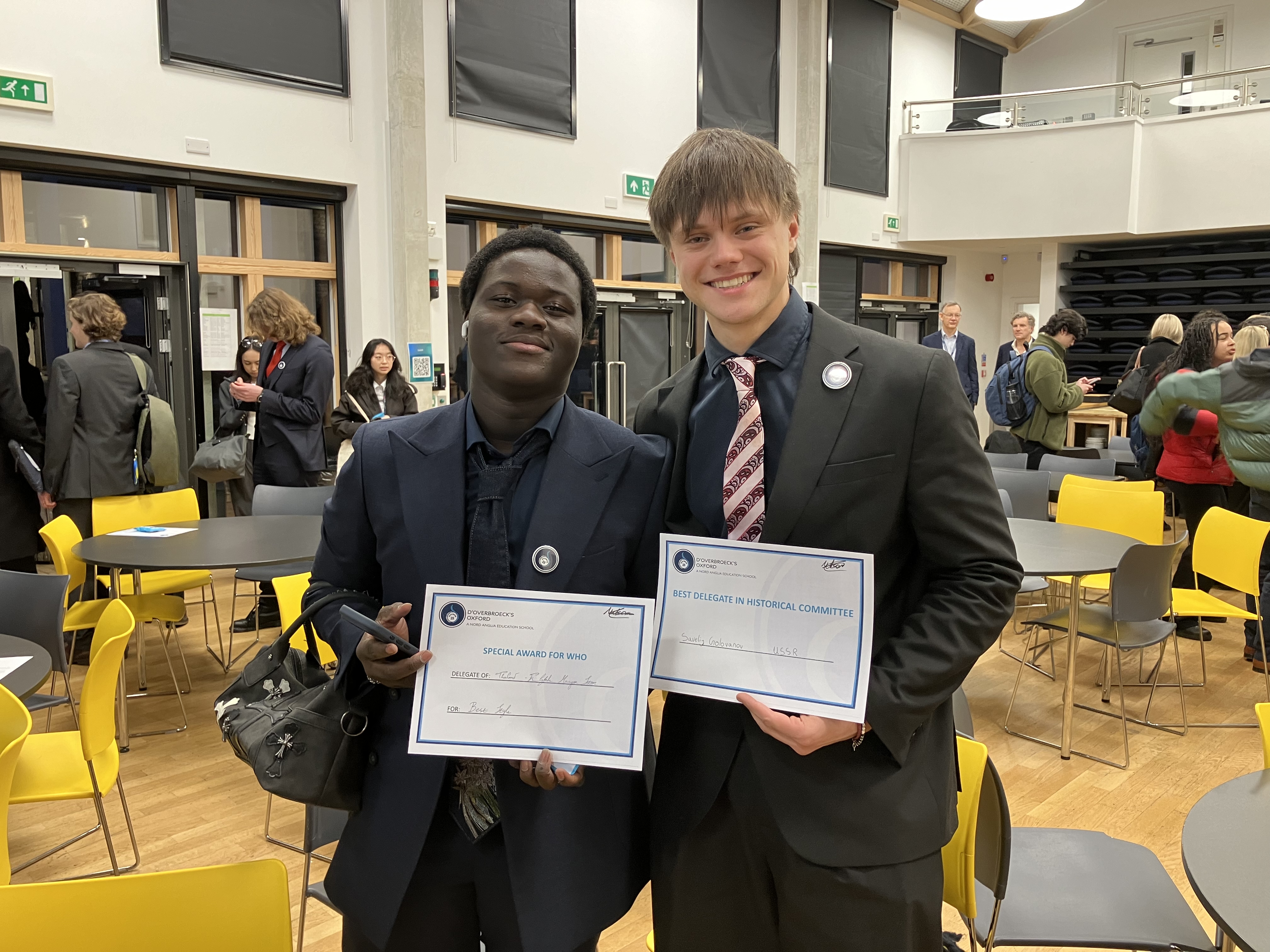 牛津校区学子闪耀模联！斩获 “最佳代表” 荣誉